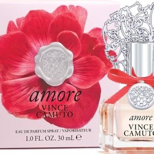 Vince Camuto Amore Eau de Parfum with Red Floral Design